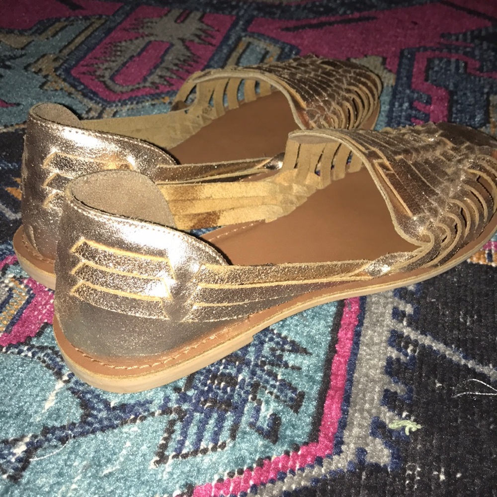 EUC Rose Gold sandals